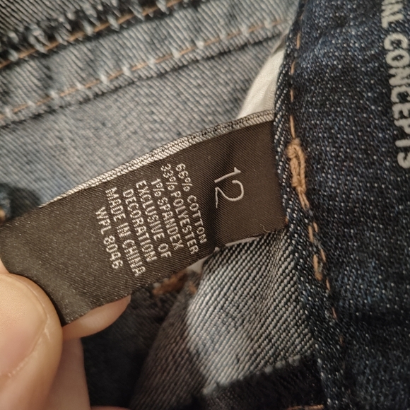 NWOT Sz 12 INC Boot Leg jeans! - Picture 5 of 6